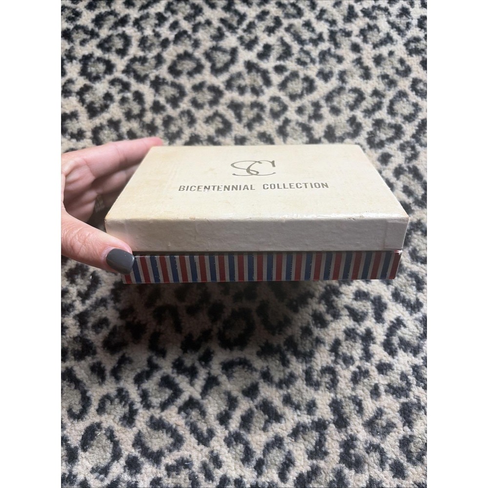 Sarah Coventry Bicentennial 1976 VTG jewelry Empty Box - Compartment Organizer